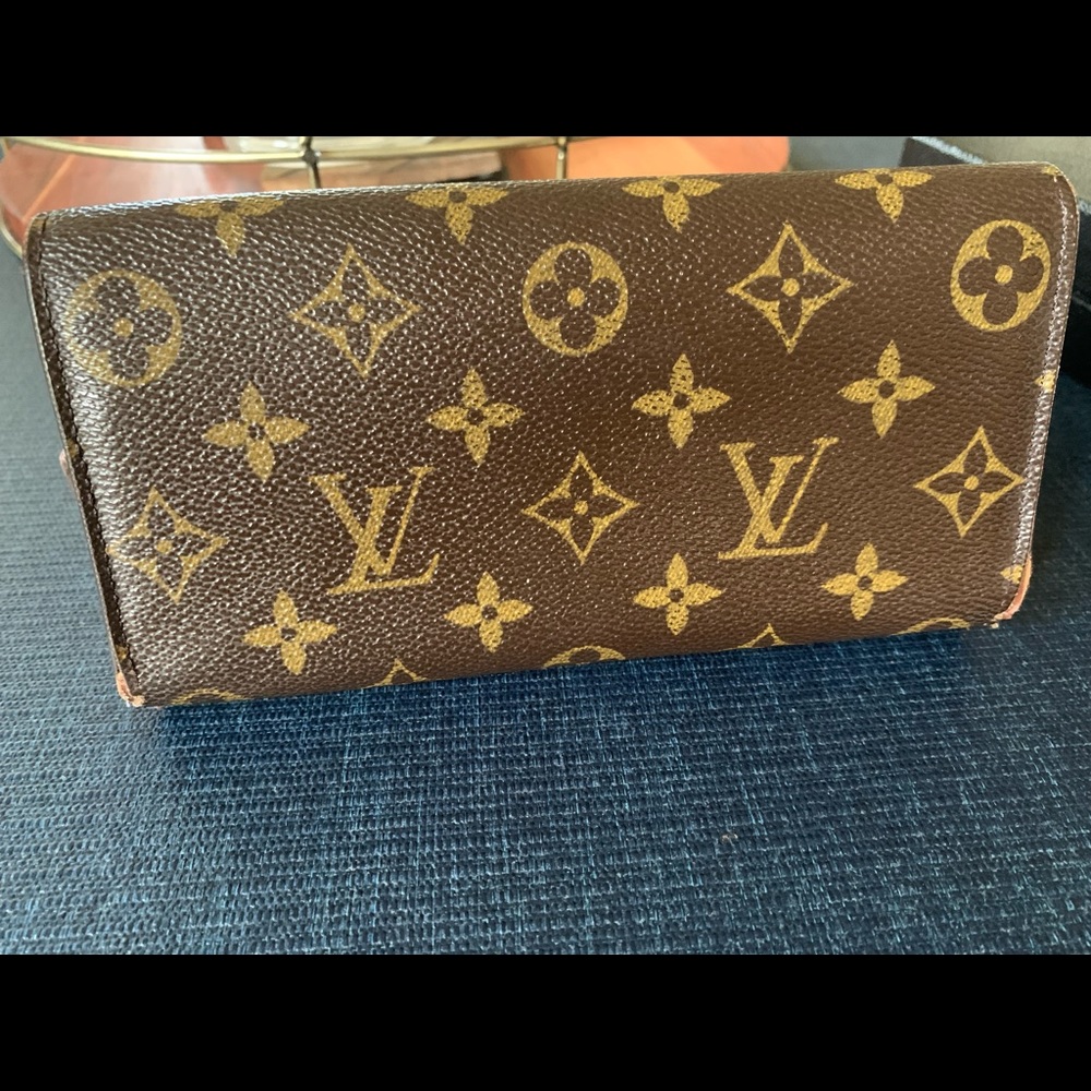 💯 Authentic Monogram wallet-Used - Picture 3 of 8